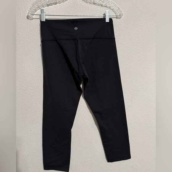 lululemon athletica Pants - Lululemon Black Cropped Leggings